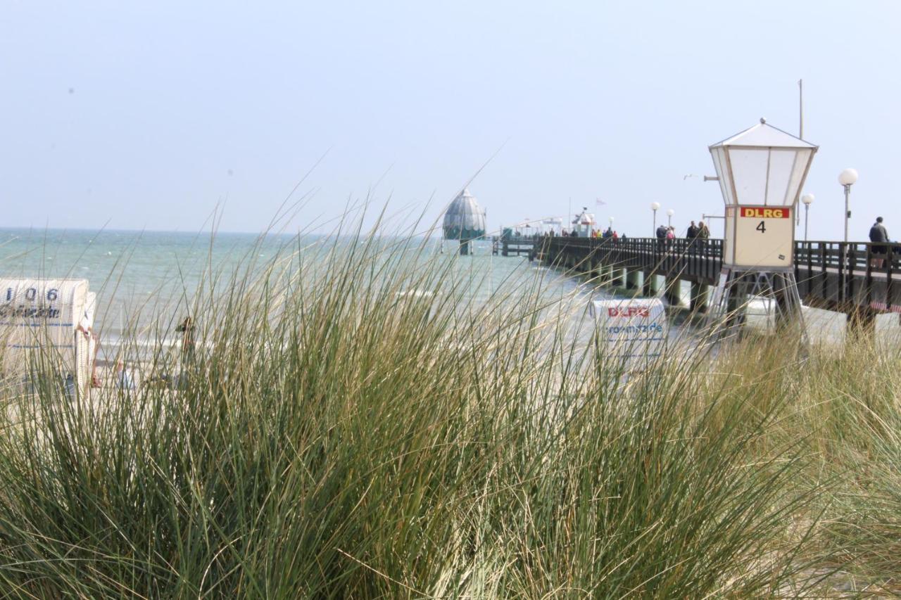 Ferienwohnungen Im Haus Strandburg Groemitz Exterior photo